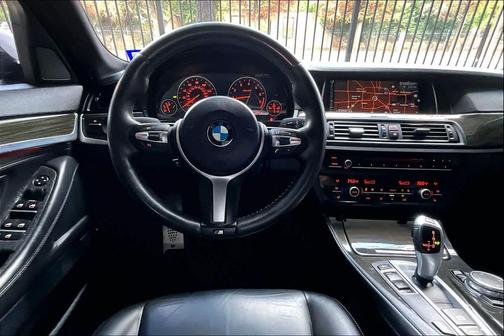 2015 BMW 528 528i