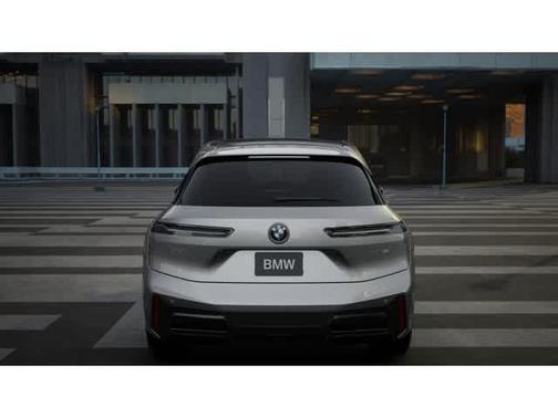 2026 BMW iX xDrive60