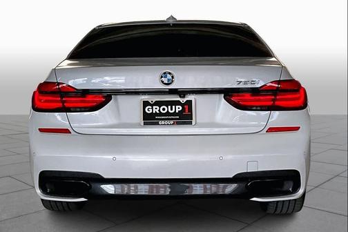 2019 BMW 750 I