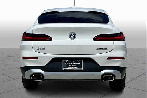 2022 BMW X4 xDrive30i