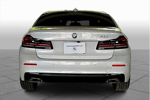 2022 BMW 530 i