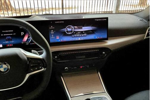 2025 BMW 330 i