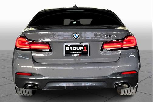 2022 BMW 530 i