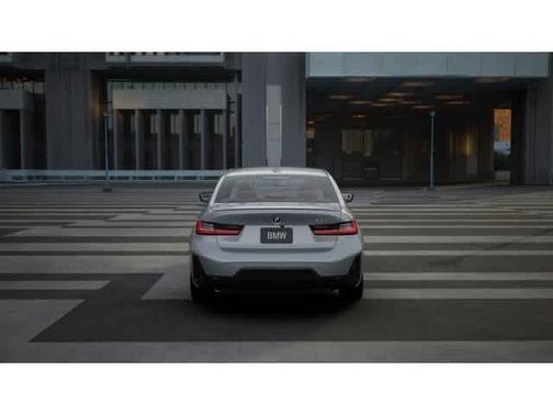 Brooklyn Grey Metallic 2026 BMW 330 330i