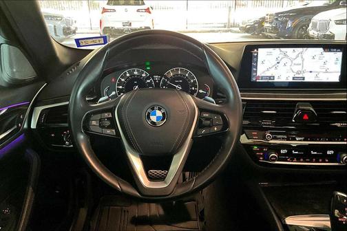 2018 BMW 530 530i