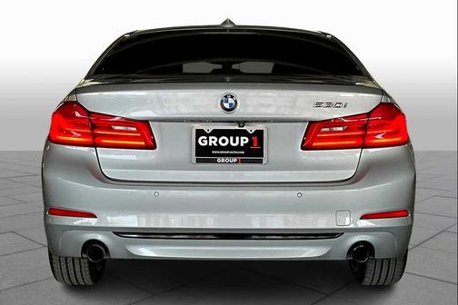 2018 BMW 530 530i
