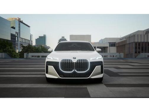 2026 BMW 740 740i