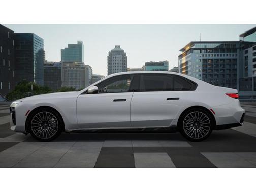 2026 BMW 740 740i