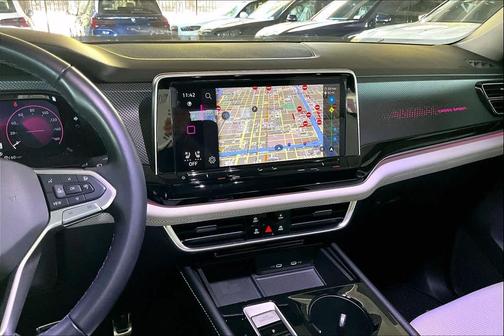 2024 Volkswagen Atlas Cross Sport 2.0T SEL Premium