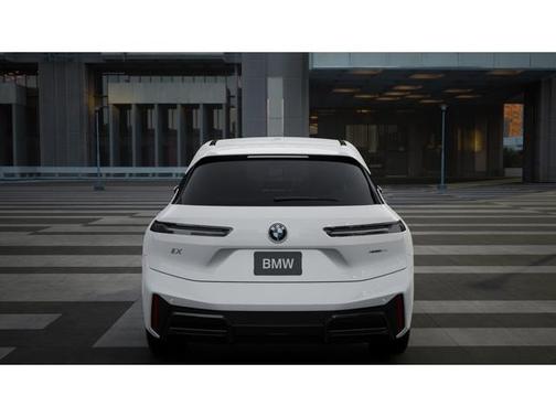 2026 BMW iX xDrive45