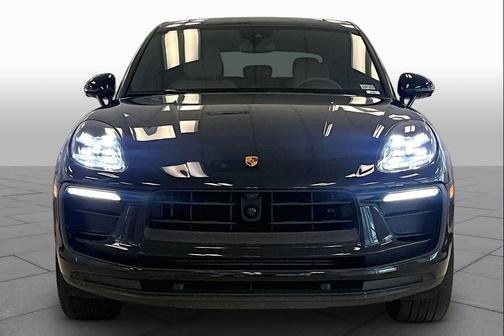 Black 2024 Porsche Macan Macan