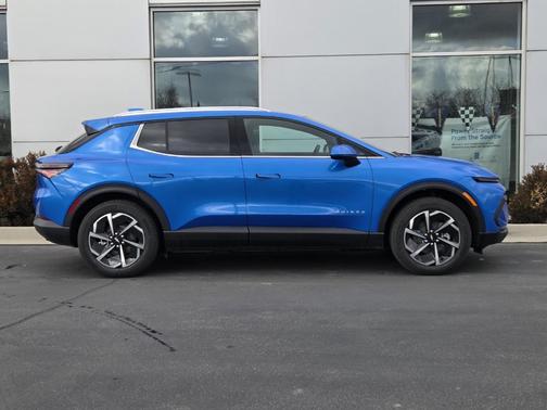 2026 Chevrolet Equinox EV LT 2