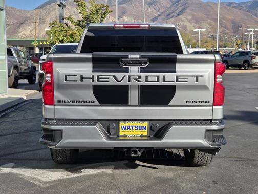2023 Chevrolet Silverado 1500 Custom