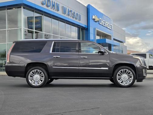 2018 Cadillac Escalade ESV Platinum