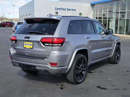 2020 Jeep Grand Cherokee Laredo E
