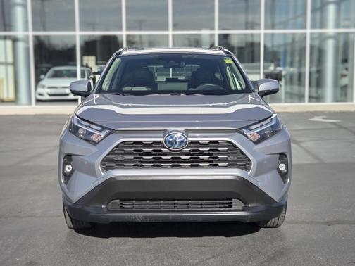 2023 Toyota RAV4 Hybrid XLE Premium