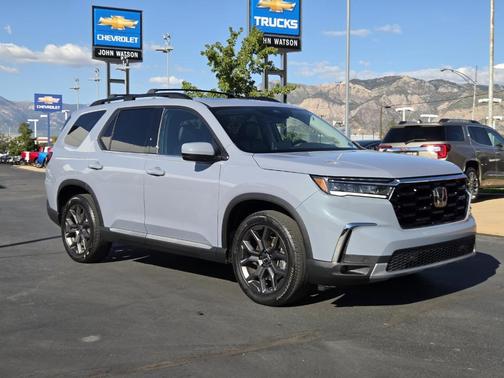 2023 Honda Pilot Touring