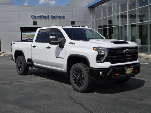 Summit White 2026 Chevrolet Silverado 2500 LTZ