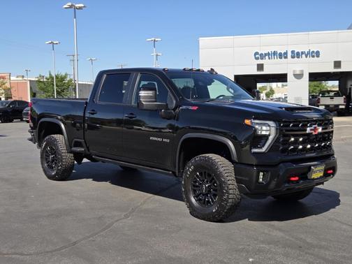 Black 2024 Chevrolet Silverado 2500 ZR2