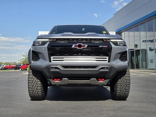Sterling Gray Metallic 2026 Chevrolet Colorado ZR2