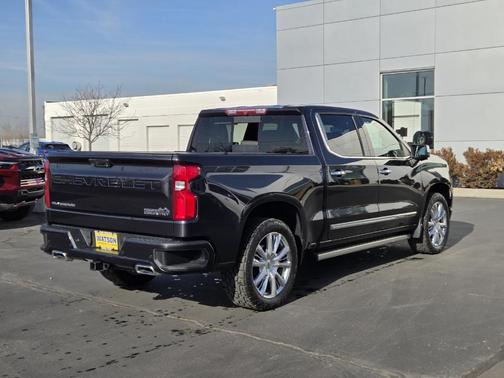 2022 Chevrolet Silverado 1500 High Country