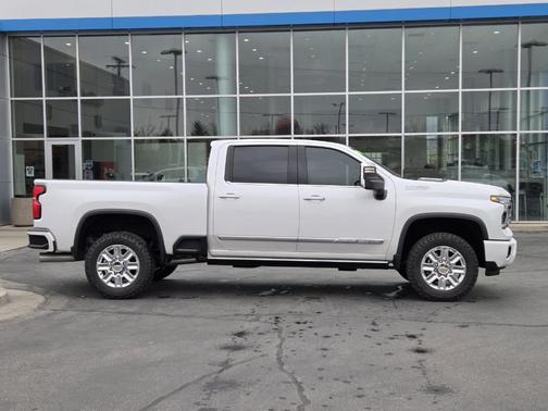 2024 Chevrolet Silverado 3500 High Country