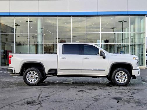 2024 Chevrolet Silverado 3500 High Country