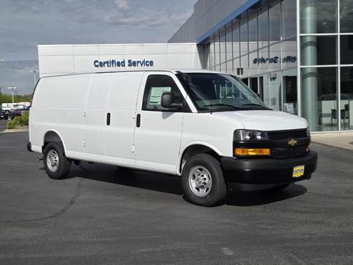 Summit White 2026 Chevrolet Express 3500 Work Van