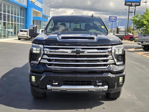 2025 Chevrolet Silverado 3500 High Country
