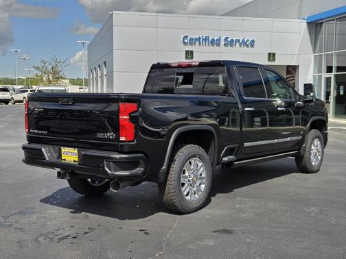 2025 Chevrolet Silverado 3500 High Country