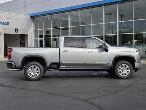 2025 Chevrolet Silverado 3500 High Country