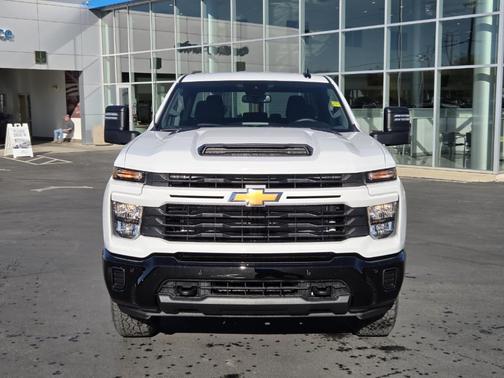 2026 Chevrolet Silverado 2500 Custom