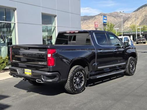 Dark Ash 2023 Chevrolet Silverado 1500 High Country