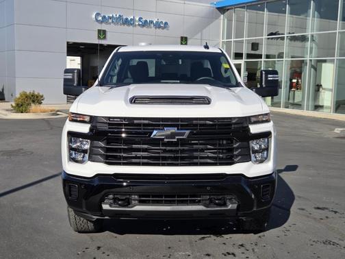 2026 Chevrolet Silverado 2500 Custom