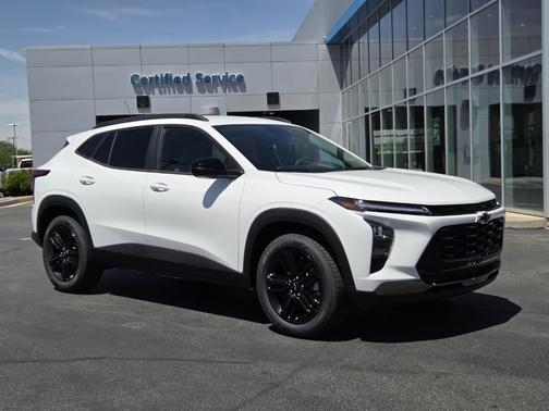 Summit White 2026 Chevrolet Trax ACTIV