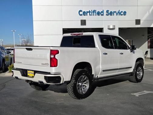 2022 Chevrolet Silverado 1500 High Country