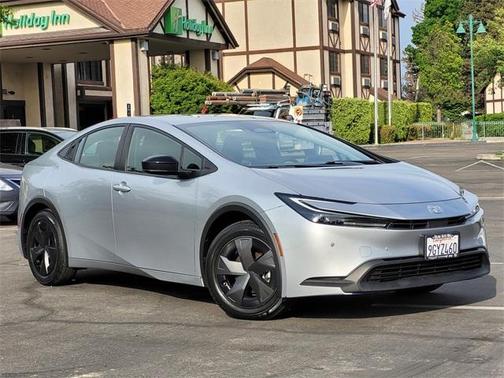 2023 Toyota Prius LE