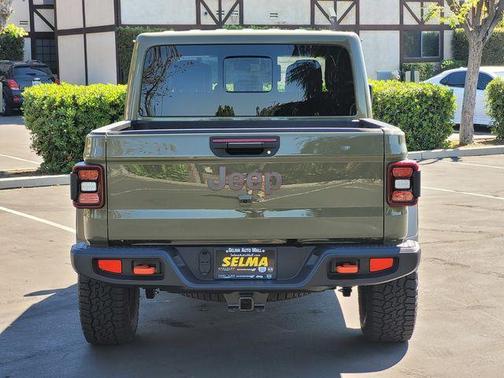 41 2026 Jeep Gladiator Mojave