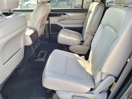 Metallic 2026 Jeep Grand Wagoneer Base