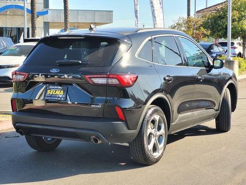 Black Metallic 2025 Ford Escape ST-Line