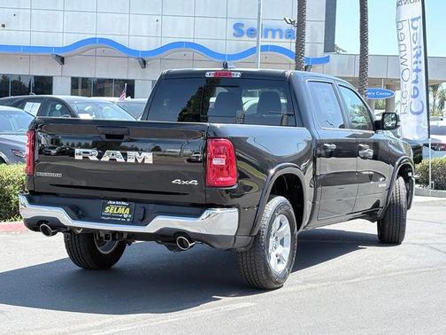 Diamond Black 2026 RAM 1500 Big Horn/Lone Star