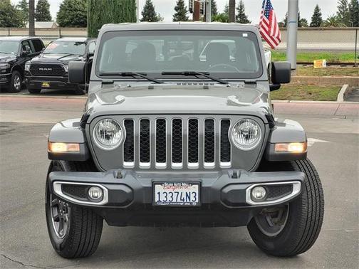 2022 Jeep Gladiator Overland