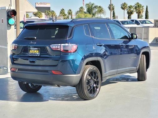 Fathom Blue Pearlcoat 2026 Jeep Compass Latitude