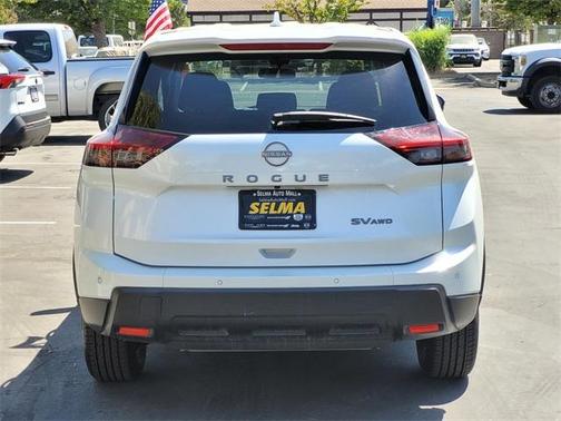2024 Nissan Rogue SV