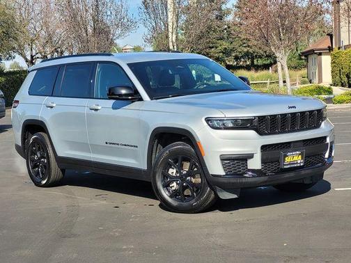 2024 Jeep Grand Cherokee L Laredo