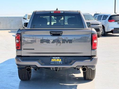 Crystal Metallic 2026 RAM 1500 Big Horn/Lone Star
