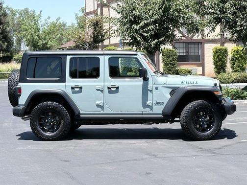 Earl Clearcoat 2024 Jeep Wrangler 4xe Sport