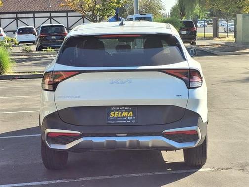 2024 Kia Sportage LX