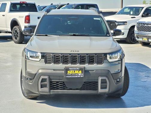 Sting Gray Clearcoat 2026 Jeep Cherokee LAREDO/LIMITED