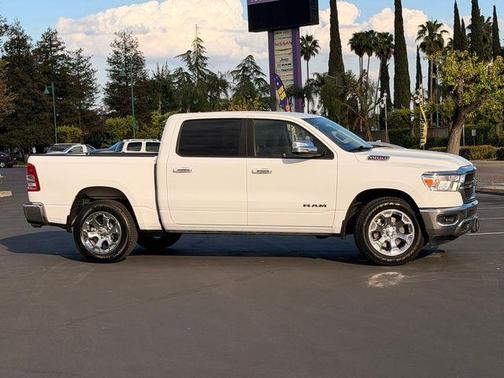 Bright White Clearcoat 2020 RAM 1500 Big Horn